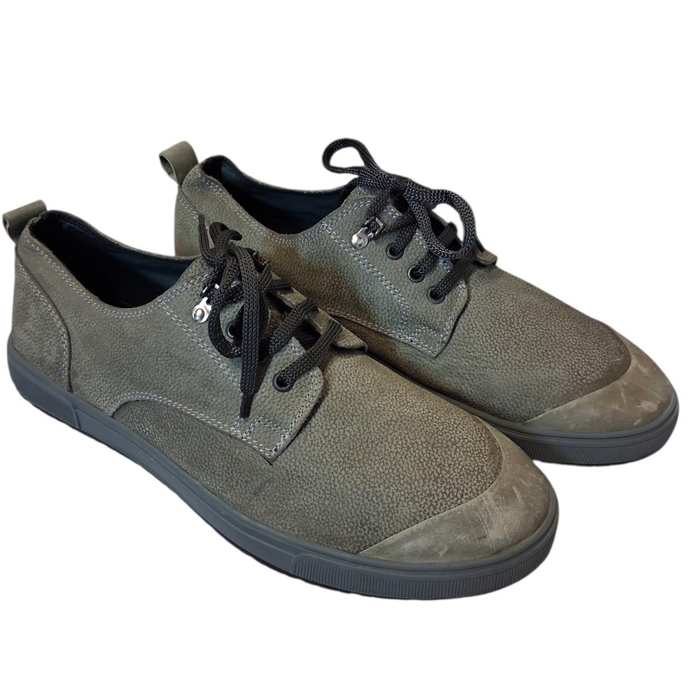 Clarks Pebbled Leather Grungecore Mens size 9 Casual Preppy Alternative Sneakers